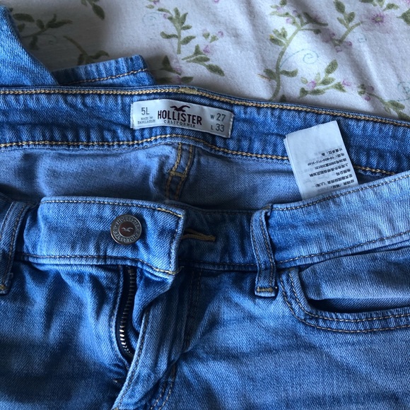 Hollister Jeans - Picture 1 of 3